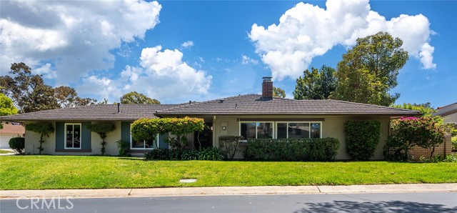 Detail Gallery Image 2 of 36 For 5252 Thorn Tree Ln, Irvine,  CA 92612 - 3 Beds | 2 Baths