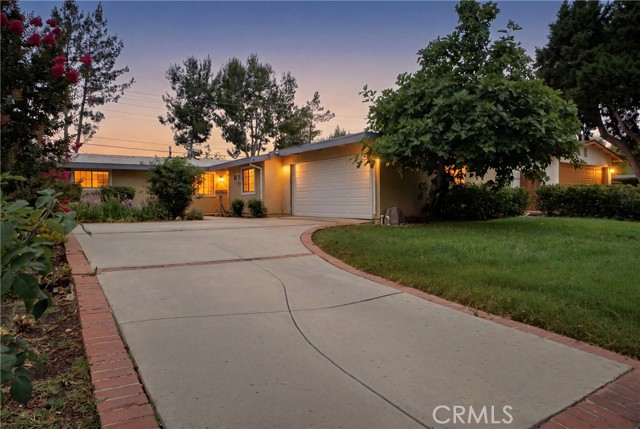 Front Image Thumbnail for CRSR26145605