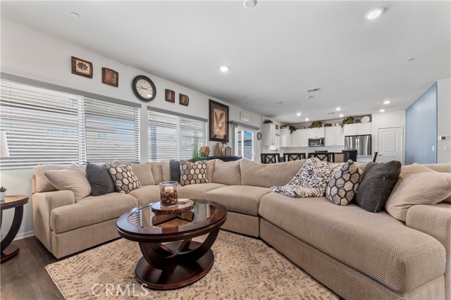 Detail Gallery Image 15 of 41 For 28425 Pinon Ct, Winchester,  CA 92596 - 4 Beds | 3 Baths