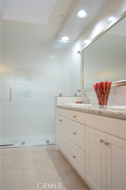 Detail Gallery Image 7 of 13 For 2253 Martin #418,  Irvine,  CA 92612 - 2 Beds | 2 Baths