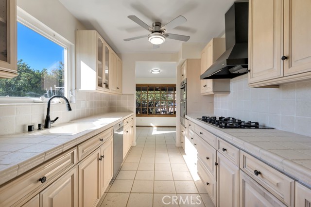 Detail Gallery Image 34 of 53 For 3953 Bon Homme Rd, Calabasas,  CA 91302 - 4 Beds | 3 Baths