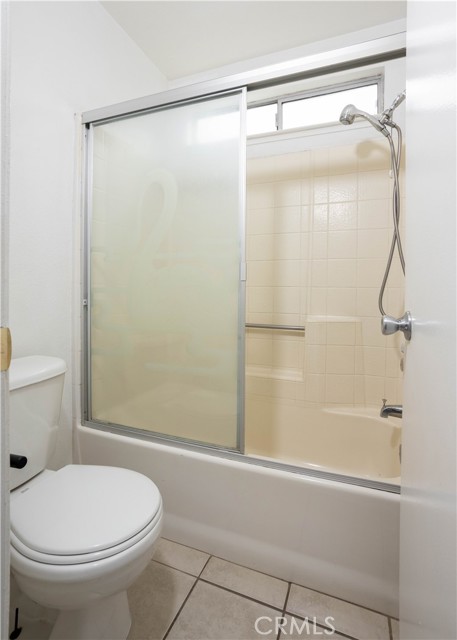 Detail Gallery Image 19 of 33 For 5905 Stone Bridge Ln, Bakersfield,  CA 93313 - 4 Beds | 2 Baths