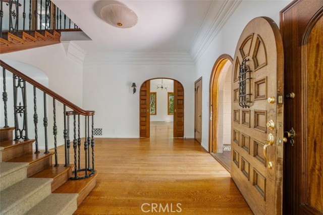 11159 La Maida Street, North Hollywood CA: https://media.crmls.org/medias/4f0e3507-d3fe-45cf-80e3-65a6646c7e20.jpg