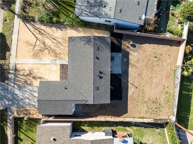 Detail Gallery Image 2 of 22 For 19017 Drycliff St, Canyon Country,  CA 91351 - 3 Beds | 1 Baths