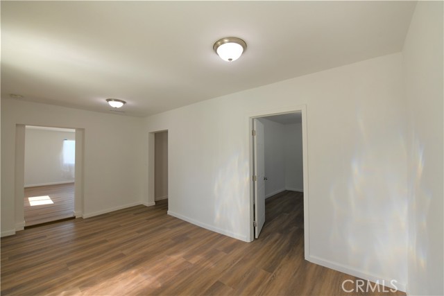 1800 S Ridgeley Drive, Los Angeles CA: https://media.crmls.org/medias/4f0f3345-839e-4e9d-9885-7f77f70d93aa.jpg