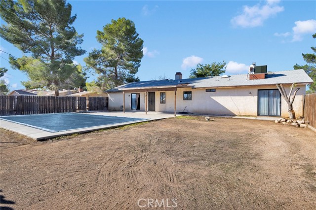 15457 Washoan, Apple Valley CA: https://media.crmls.org/medias/4f0fc0bc-58b7-439a-93ae-81b90ea550d7.jpg