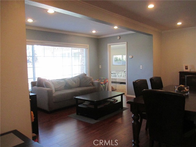 Detail Gallery Image 21 of 41 For 2281 Faust Ave, Long Beach,  CA 90815 - 3 Beds | 3 Baths