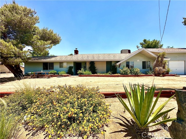 Detail Gallery Image 1 of 51 For 7575 Palomar Ave, Yucca Valley,  CA 92284 - 3 Beds | 2 Baths