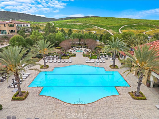 102 Orchid Ter, Irvine CA: https://media.crmls.org/medias/4f1039a2-70b3-4263-87f7-a13c0d0d3247.jpg