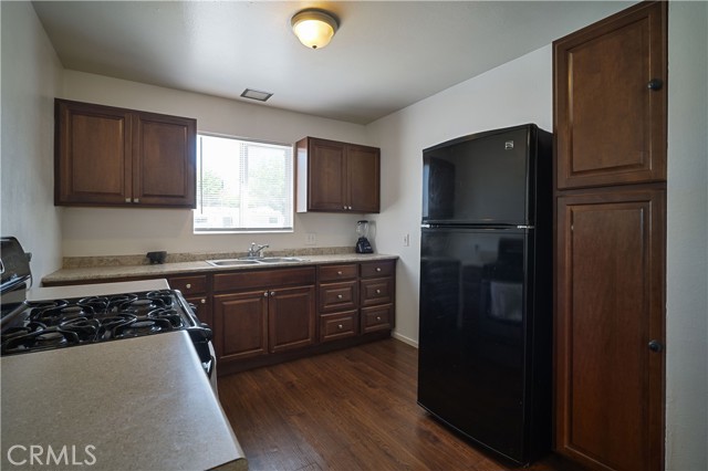 Detail Gallery Image 12 of 30 For 16176 Del Rey Ct, Victorville,  CA 92395 - 4 Beds | 2 Baths