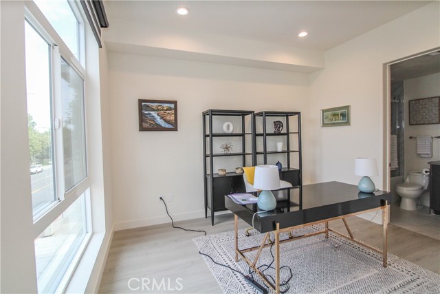 Detail Gallery Image 8 of 23 For 15 S Chapel Ave #B,  Alhambra,  CA 91801 - 4 Beds | 3/1 Baths