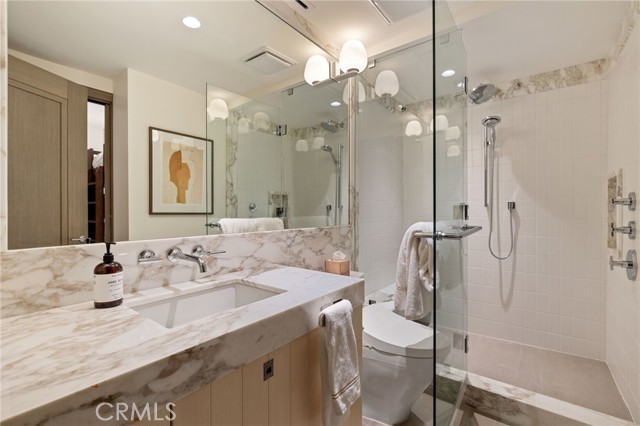 716 The Strand, Manhattan Beach CA: https://media.crmls.org/medias/4f1099f1-6776-4307-b5bf-ff3e57822848.jpg
