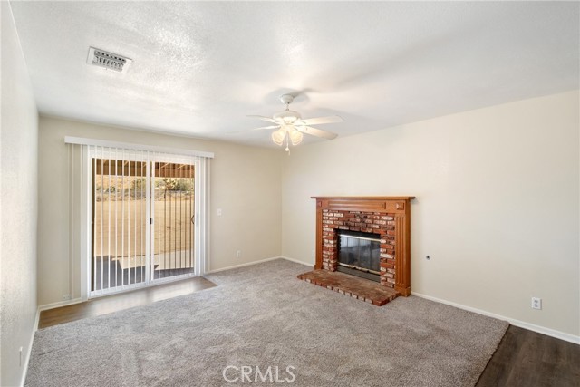 Detail Gallery Image 9 of 29 For 9459 Sagebrush St, Apple Valley,  CA 92308 - 3 Beds | 2 Baths