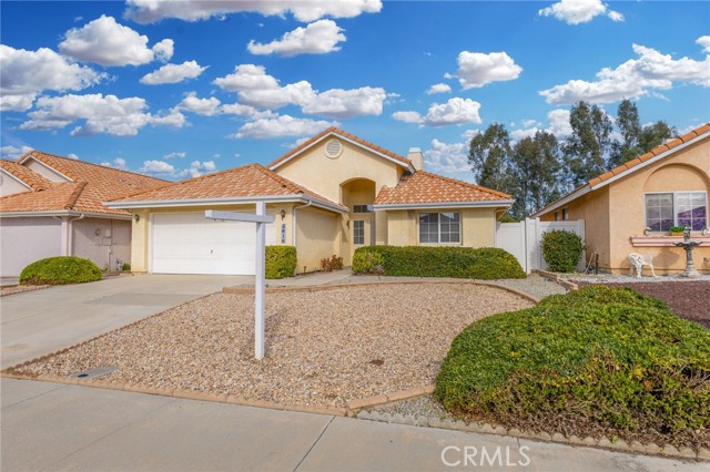 Detail Gallery Image 3 of 45 For 2616 La Paz Ave, Hemet,  CA 92545 - 3 Beds | 2 Baths