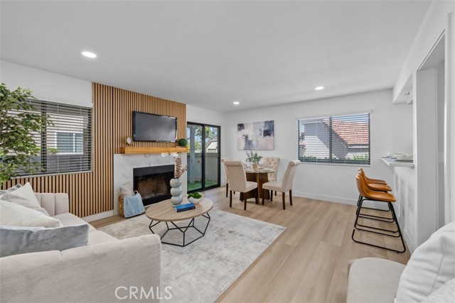 Front Image Thumbnail for CRPW26187027