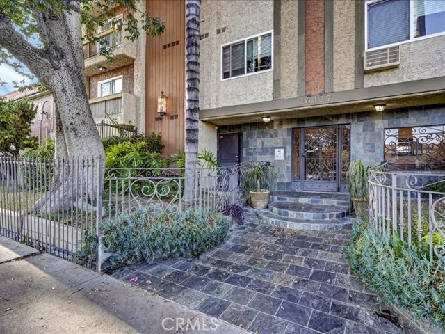 20327 Saticoy Street #202, Winnetka (los Angeles), CA, 91306 20327 Saticoy Street #202, Winnetka (los Angeles), CA, 91306