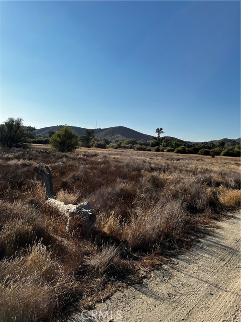 0 SE Morton, Lake Elsinore CA: https://media.crmls.org/medias/4f138d44-0726-4408-90eb-ff670d2e1a10.jpg