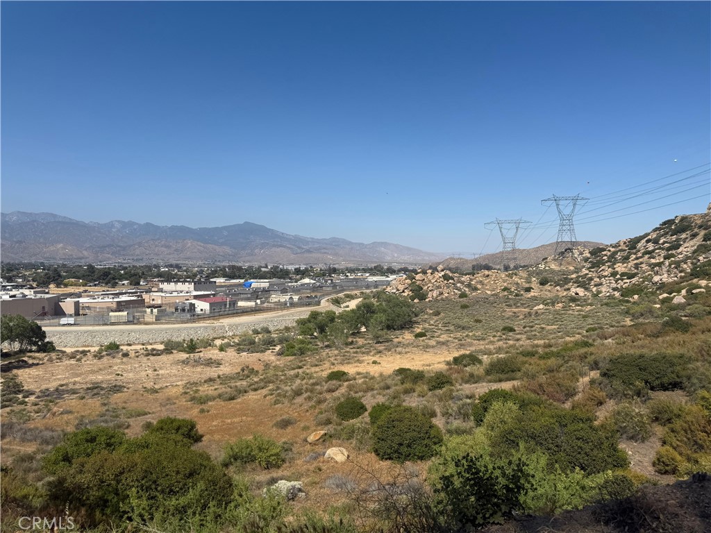 MLS #OC25130916 image #27