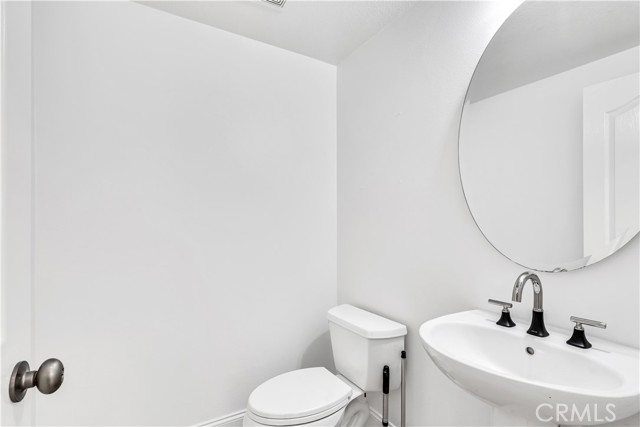 71 Via Almeria, San Clemente CA: https://media.crmls.org/medias/4f15ea74-e65a-4df4-aac5-9021171c7916.jpg