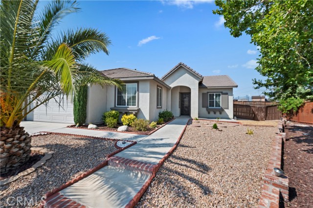 Detail Gallery Image 2 of 31 For 14849 Wigwam Ct, Victorville,  CA 92394 - 5 Beds | 3 Baths