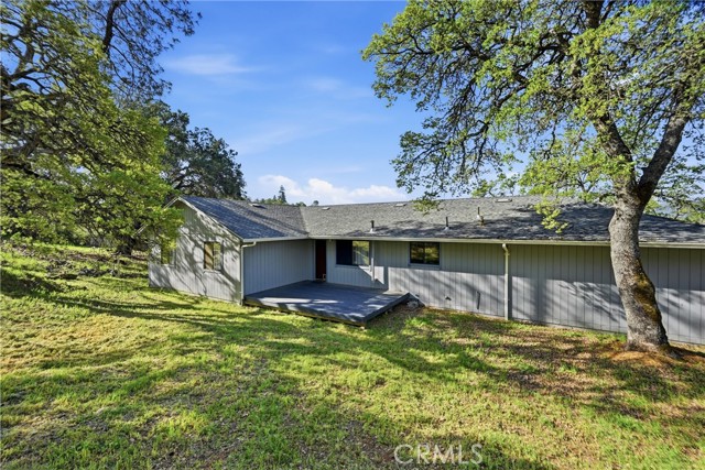 Detail Gallery Image 31 of 33 For 19004 Deer Hill, Hidden Valley Lake,  CA 95467 - 3 Beds | 2 Baths