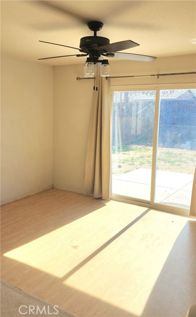 Detail Gallery Image 8 of 20 For 10611 Plainfield, Adelanto,  CA 92301 - 3 Beds | 1 Baths