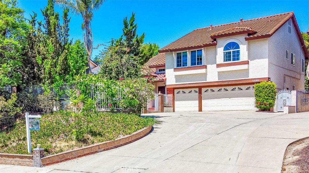 1135 Summitridge Drive