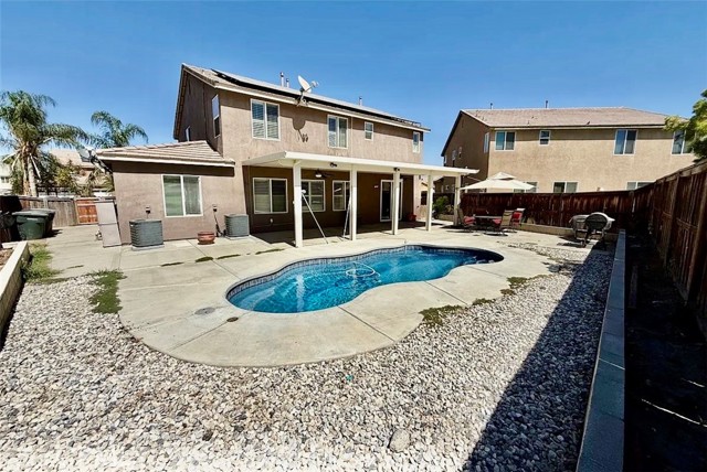 Detail Gallery Image 8 of 9 For 278 Overleaf, San Jacinto,  CA 92582 - 5 Beds | 4 Baths