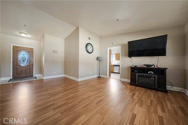 13595 West Drive, Desert Hot Springs CA: https://media.crmls.org/medias/4f1875e3-779d-4f1b-a697-037289881eae.jpg