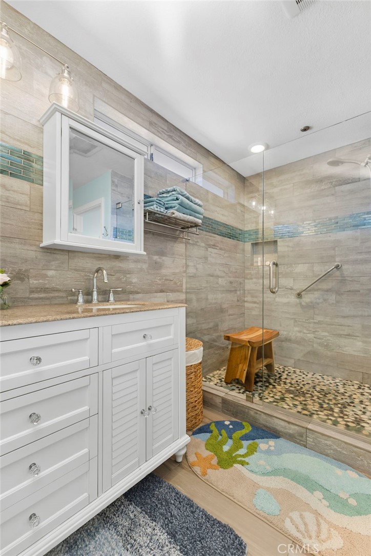 142 E Glaucus St - photo 18