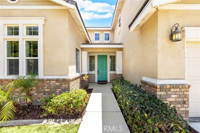 14261 Settlers Ridge Court, Eastvale CA: https://media.crmls.org/medias/4f1940ef-1e30-45f0-8d91-f60550647446.jpg