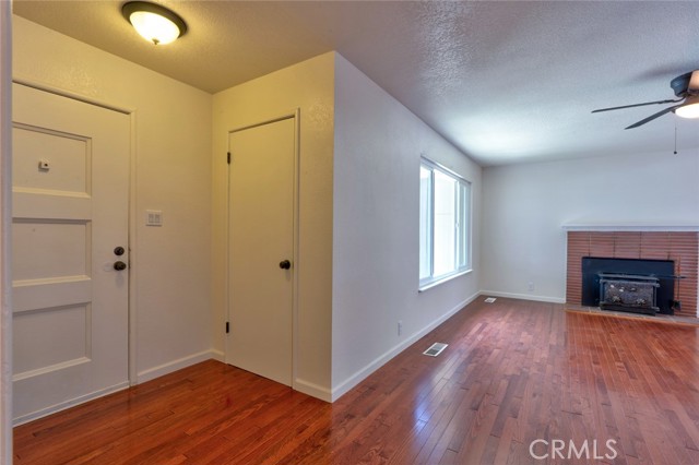 Detail Gallery Image 4 of 46 For 1101 Kensington Dr, Merced,  CA 95340 - 4 Beds | 2 Baths