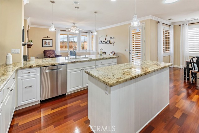 Detail Gallery Image 17 of 55 For 26313 Palm Tree, Murrieta,  CA 92563 - 4 Beds | 3 Baths