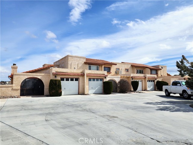 MLS# HD23032602