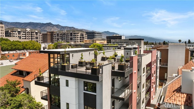150 S Oak Knoll Avenue, Pasadena CA: https://media.crmls.org/medias/4f1cf124-73cb-47f8-9f24-b32744d4a333.jpg