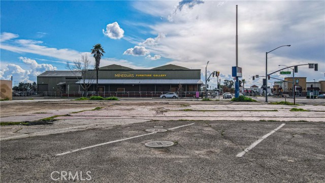 1616 Martin Luther King Jr Way, Merced, California 95340, ,Commercial Lease,For Rent,1616 Martin Luther King Jr Way,CRMC24045105