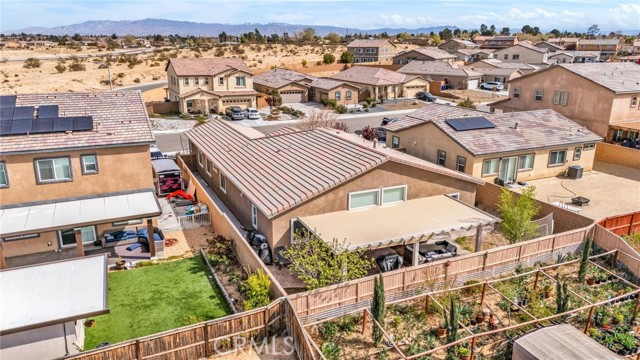 16252 Gibson Street, Victorville CA: https://media.crmls.org/medias/4f1ef745-79a7-4898-a037-5c5fc452ae42.jpg