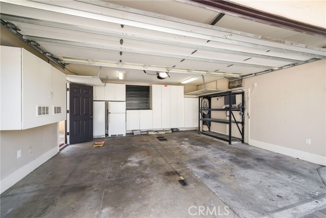 516 E Stocker Street, Glendale CA: https://media.crmls.org/medias/4f1f0a63-3ceb-4592-9d2f-ebe5b3e5a617.jpg