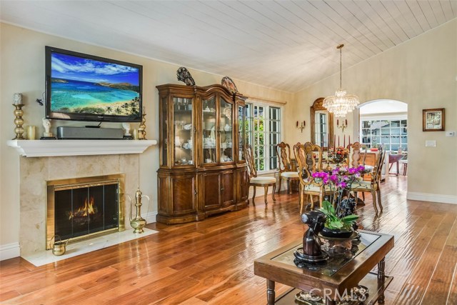 32 Malaga Place, Manhattan Beach, California 90266, 2 Bedrooms Bedrooms, ,1 BathroomBathrooms,Residential,Sold,Malaga,SB17034597