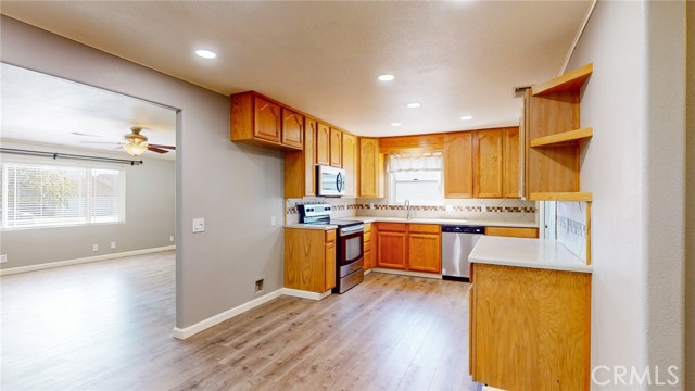 Detail Gallery Image 8 of 38 For 218 7th Street St, Orland,  CA 95963 - 3 Beds | 2 Baths