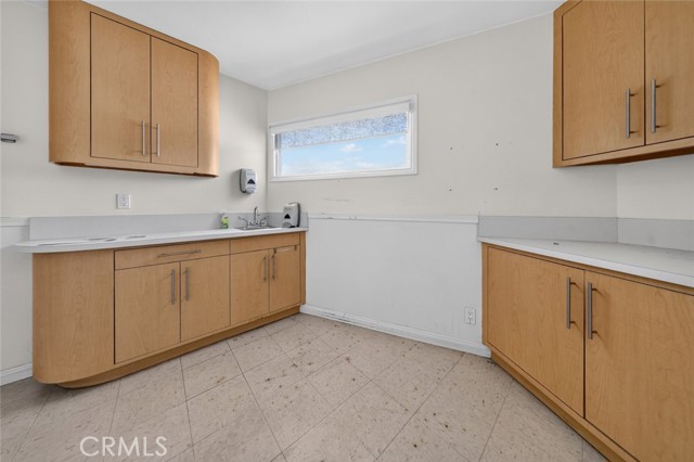  Commercial for Sale in Burbank, California