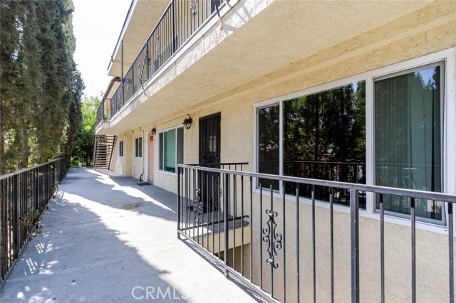 Detail Gallery Image 20 of 25 For 909 E Garfield #3,  Glendale,  CA 91205 - 2 Beds | 2 Baths