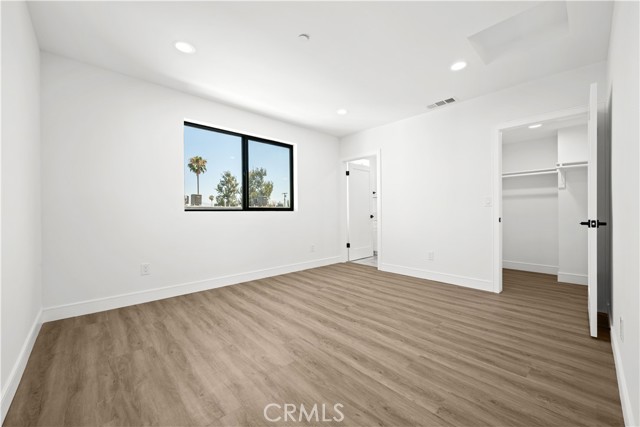 6702 Kester Avenue, Van Nuys CA: https://media.crmls.org/medias/4f1f809f-a842-4e54-9c97-4d115ae41b1b.jpg