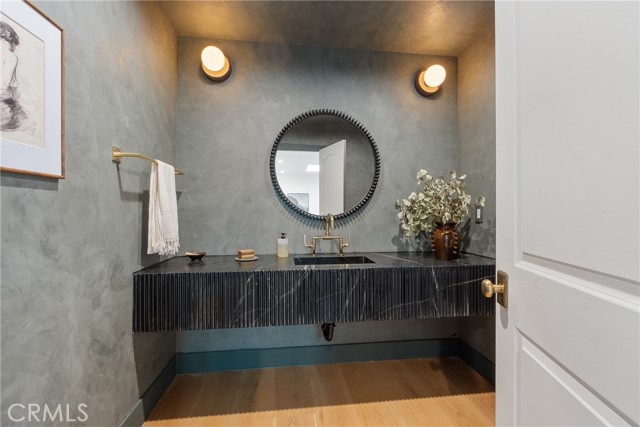 Detail Gallery Image 31 of 61 For 3250 Coldwater Canyon Ave, Studio City,  CA 91604 - 4 Beds | 4 Baths