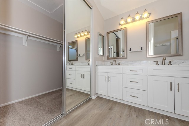 4 Paseo Pensamiento, Rancho Santa Margarita CA: https://media.crmls.org/medias/4f1fae87-baaf-4b9f-98d8-05171da4c292.jpg