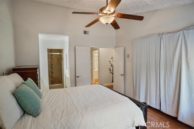 Detail Gallery Image 13 of 31 For 26379 Rainbow Glen Dr #261,  Newhall,  CA 91321 - 3 Beds | 2 Baths