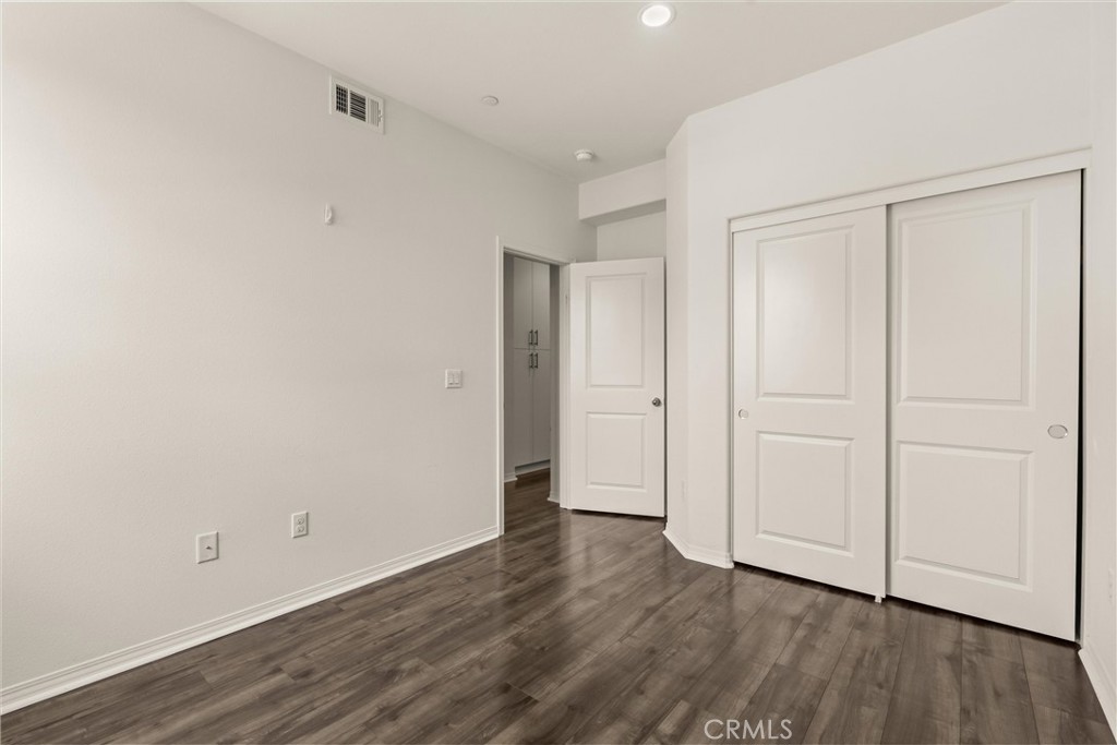 MLS #WS25230360 image #15