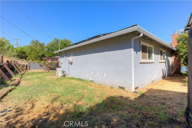 25 Pamela Jane Court, Oroville CA: https://media.crmls.org/medias/4f217281-87d0-48d3-a20b-cc85d328c19d.jpg