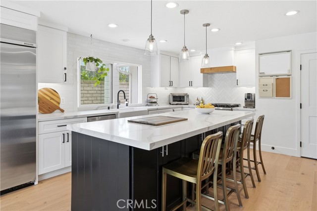 Image 14 of 43 For 20082 Gothic Circle