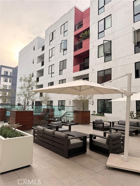 Detail Gallery Image 4 of 40 For 1234 Wilshire #233,  Los Angeles,  CA 90017 - 1 Beds | 1 Baths